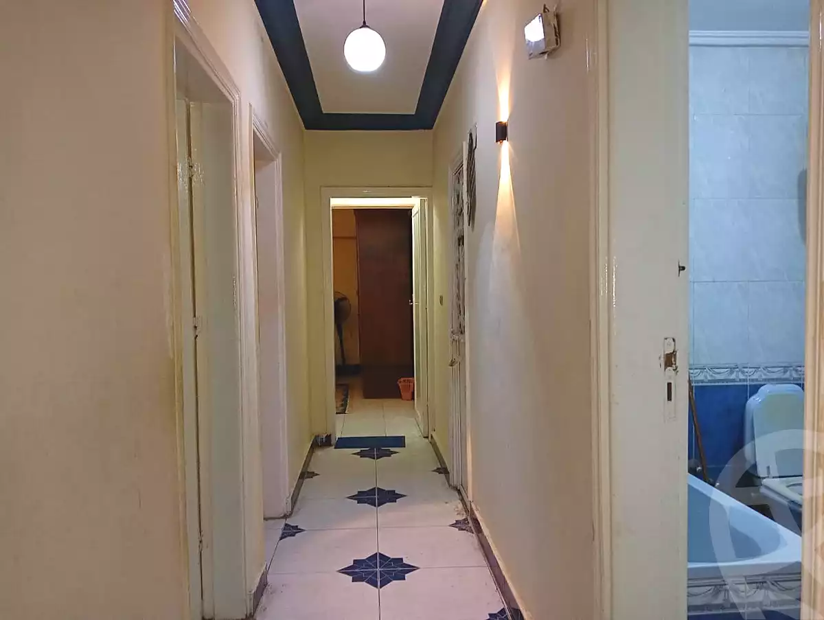 https://aqarmap.com.eg/ar/listing/7164031-for-sale-cairo-6th-of-october-el-ahyaa-neighborhood-2nd-divided-from-al-kafrawei-st