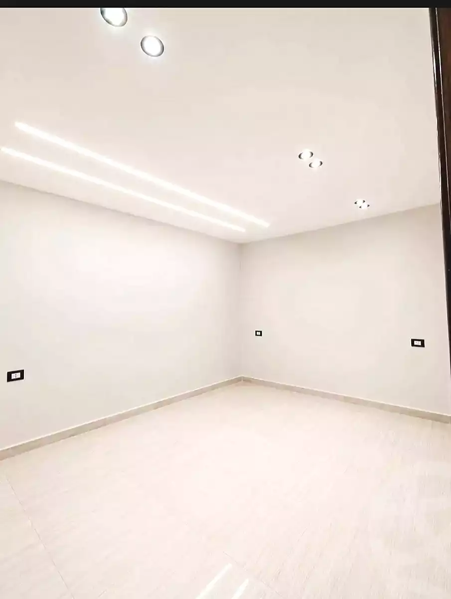 https://aqarmap.com.eg/en/listing/7165080-for-sale-alexandria-al-agamy-lbytsh-el-saleheen-mosque-st