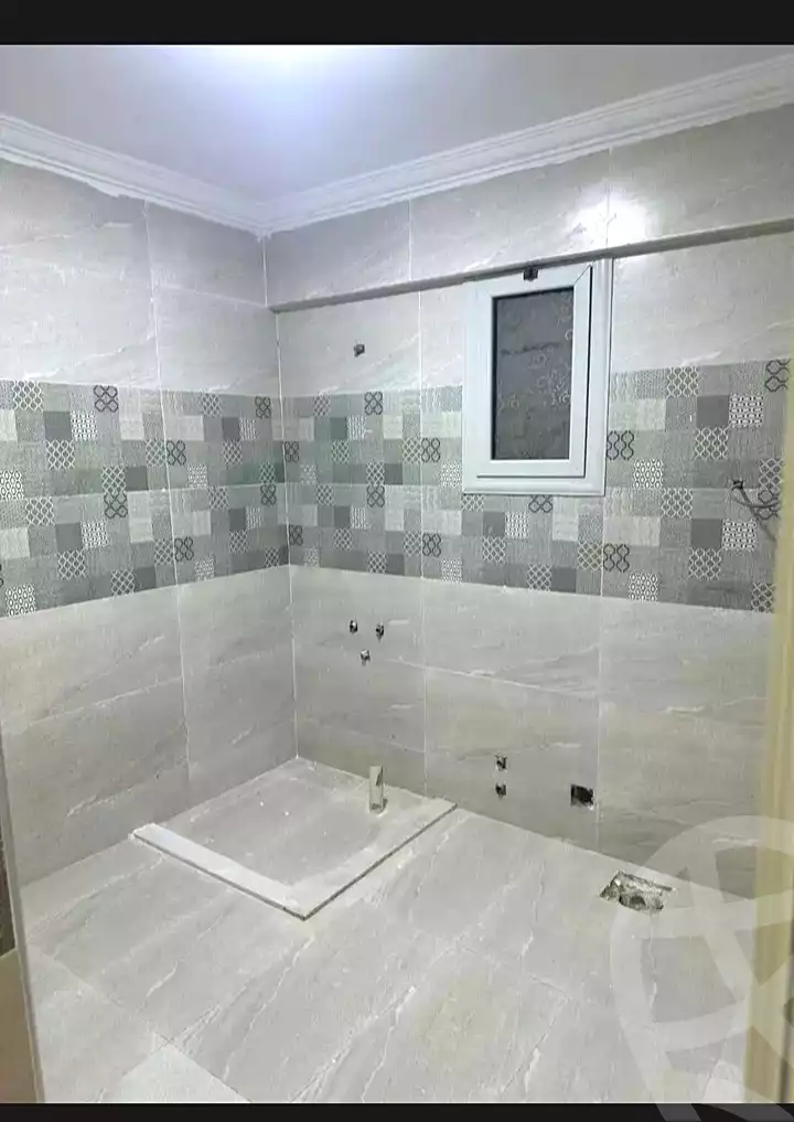 https://aqarmap.com.eg/en/listing/7165146-for-sale-alexandria-al-agamy-el-hanouvel-radwan-st