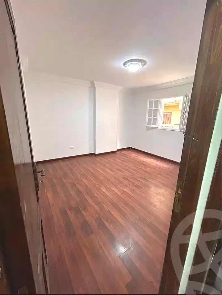 https://aqarmap.com.eg/ar/listing/7165215-for-sale-alexandria-sydy-bshr-sydy-bshr-bhry-shr-mhmd-njyb
