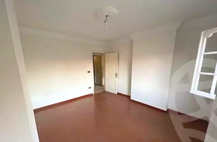 https://aqarmap.com.eg/ar/listing/7165289-for-sale-alexandria-moharram-bey-moharram-bek-st