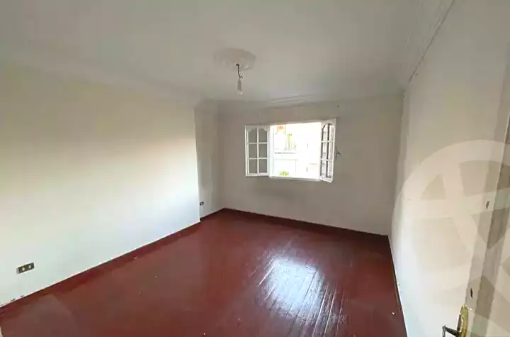 https://aqarmap.com.eg/ar/listing/7165289-for-sale-alexandria-moharram-bey-moharram-bek-st