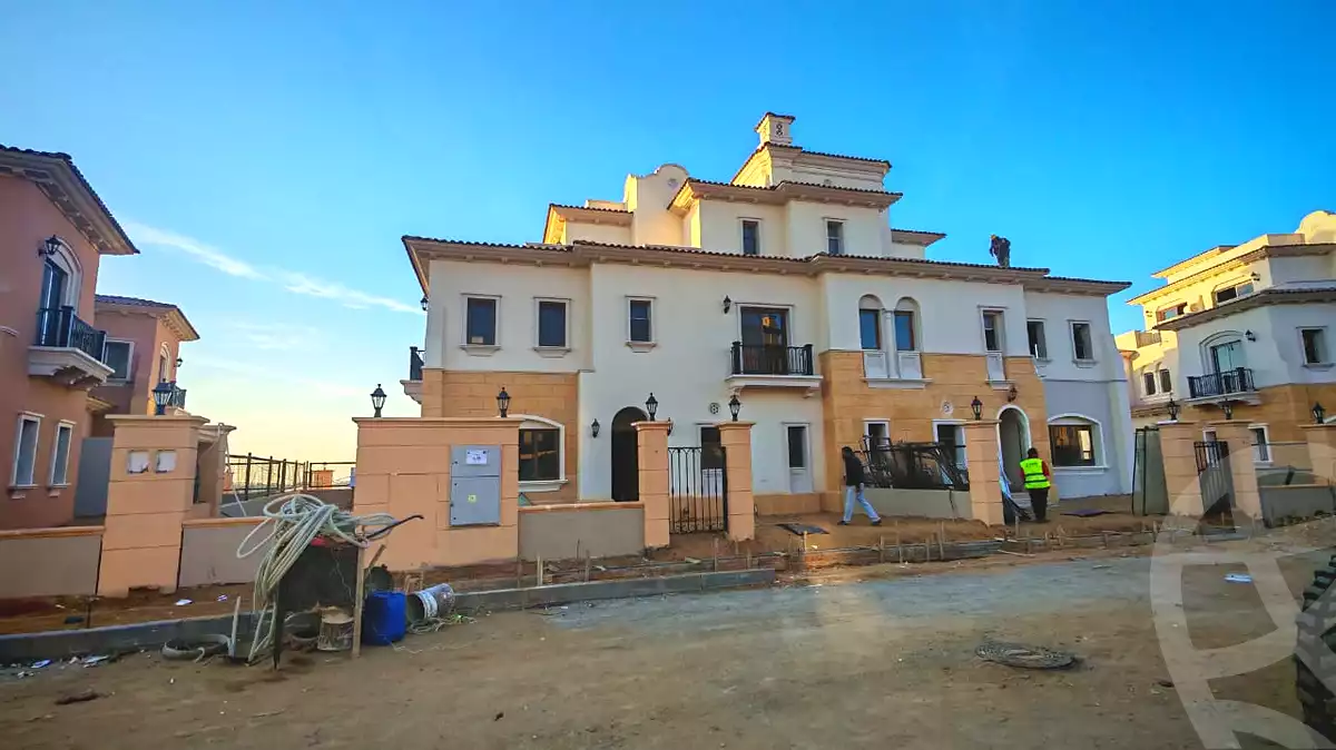 https://aqarmap.com.eg/ar/listing/7165354-for-sale-cairo-new-cairo-compounds-city-gate-sapphire-city-gate