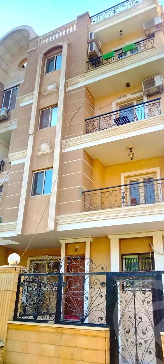 https://aqarmap.com.eg/en/listing/7165333-for-sale-cairo-new-cairo-gharb-arabila-selim-st