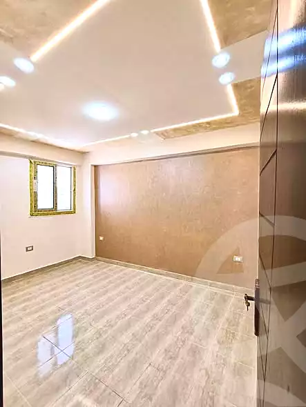 https://aqarmap.com.eg/ar/listing/7165373-for-sale-alexandria-el-asafra-shr-45