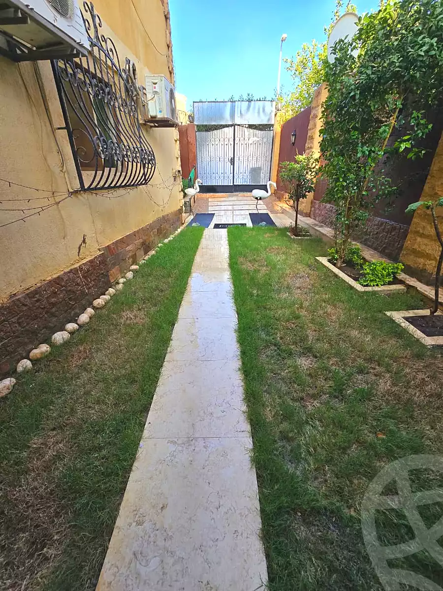 https://aqarmap.com.eg/ar/listing/7165388-for-sale-cairo-el-sheikh-zayed-city-el-hay-elasher-street-100