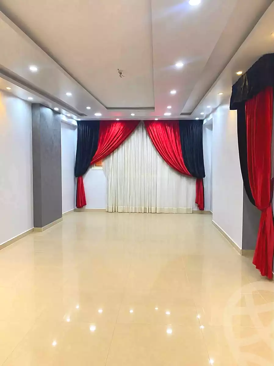 https://aqarmap.com.eg/ar/listing/7165655-for-sale-cairo-helwan-helwan-el-sharkeya-omar-ibn-abd-el-aziz-st