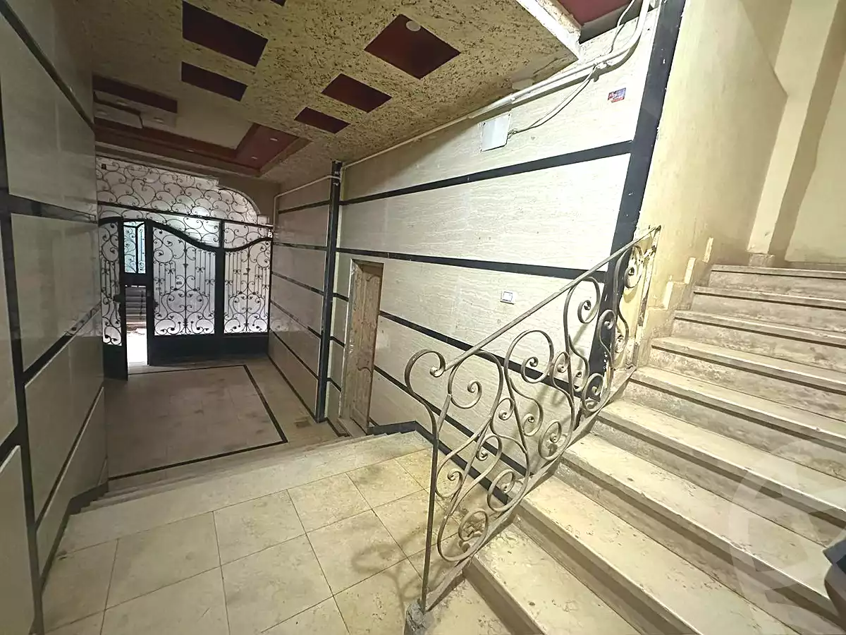 https://aqarmap.com.eg/ar/listing/7165749-for-sale-sharqia-zagazig-zagazig-city-ghasham-rd