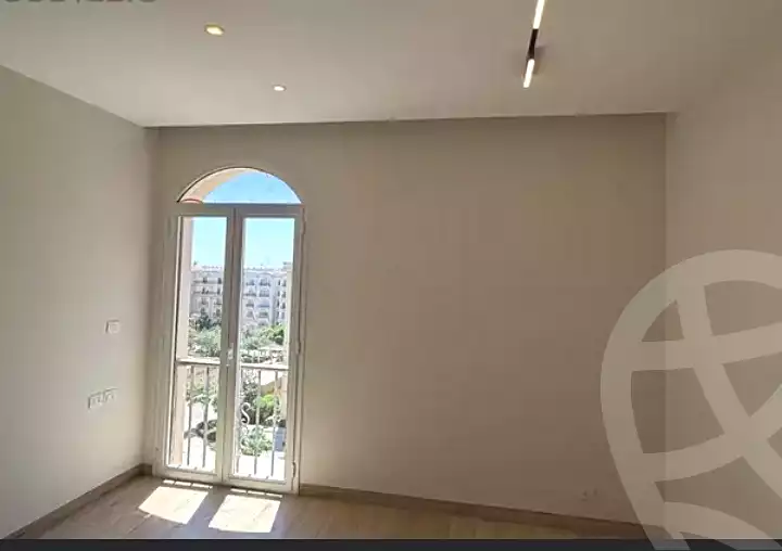 https://aqarmap.com.eg/en/listing/7165569-for-rent-cairo-new-cairo-compounds-hyde-park-centre-ville-hyde-park