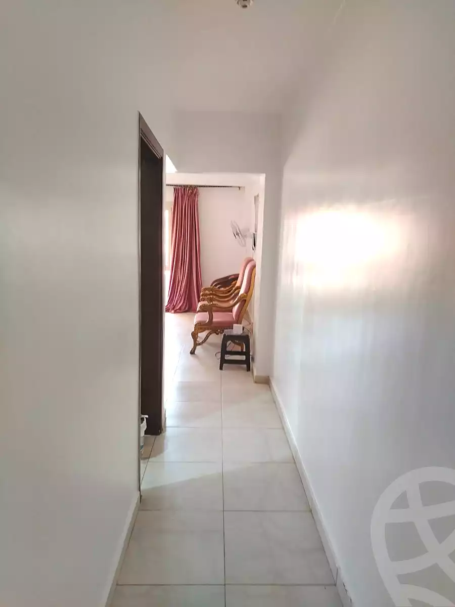https://aqarmap.com.eg/ar/listing/7165971-for-sale-cairo-6th-of-october-el-ahyaa-neighborhood-2nd-divided-from-al-kafrawei-st