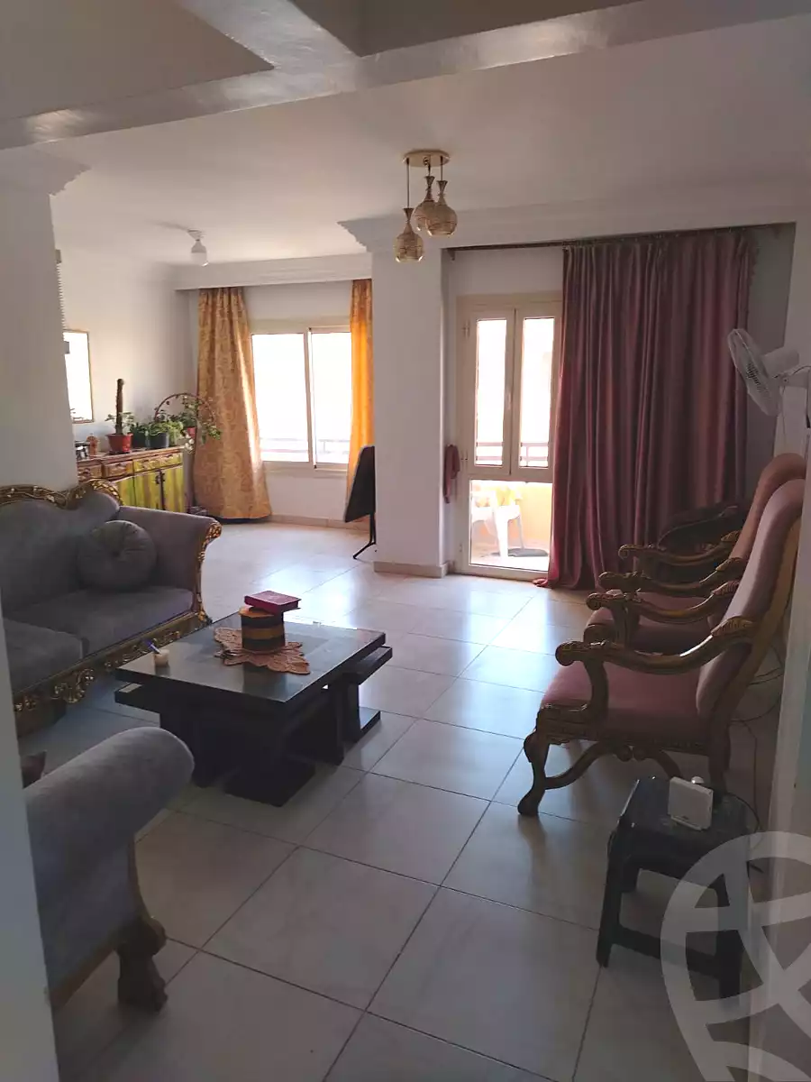https://aqarmap.com.eg/ar/listing/7165971-for-sale-cairo-6th-of-october-el-ahyaa-neighborhood-2nd-divided-from-al-kafrawei-st