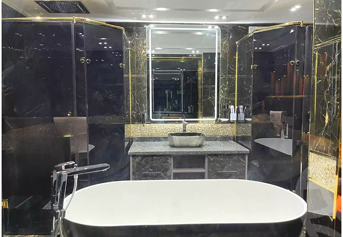 https://aqarmap.com.eg/en/listing/7166163-for-sale-cairo-new-cairo-compounds-hyde-park-centre-ville-hyde-park