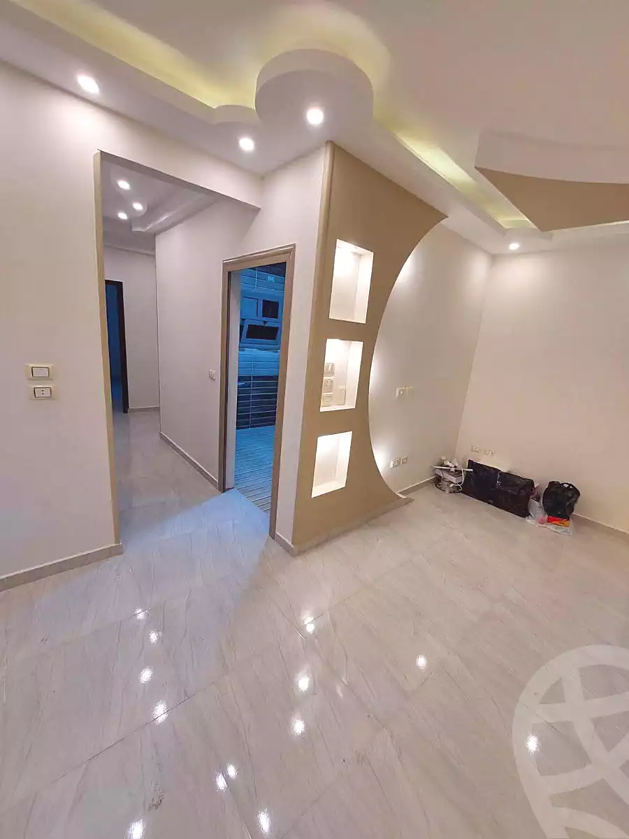 https://aqarmap.com.eg/ar/listing/7166364-for-sale-cairo-helwan-helwan-el-sharkeya-saleh-sobhy-st