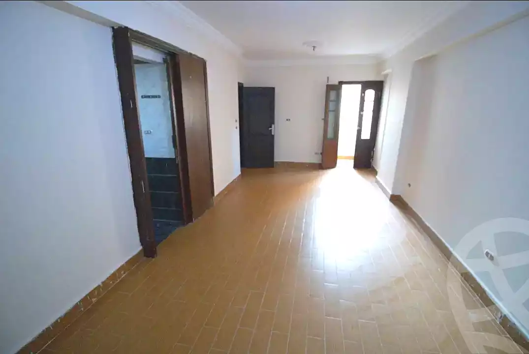 https://aqarmap.com.eg/en/listing/7166371-for-sale-alexandria-ganaklis