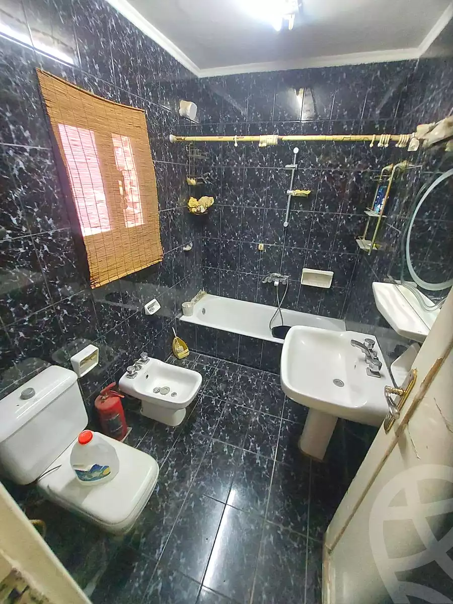 https://aqarmap.com.eg/ar/listing/7166776-for-sale-cairo-helwan-helwan-el-sharkeya-borhan-st
