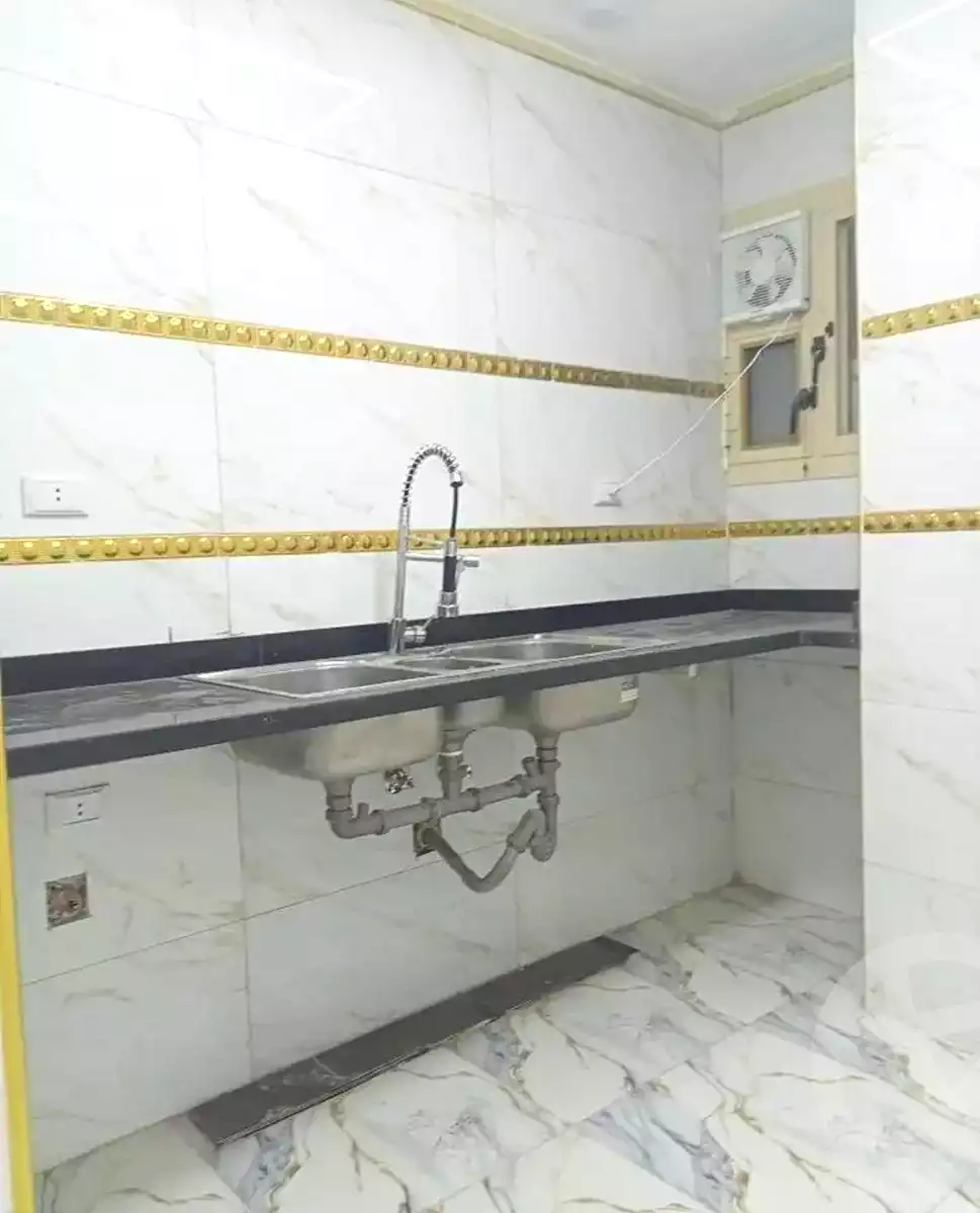 https://aqarmap.com.eg/ar/listing/7166858-for-sale-alexandria-miami-shr-jml-bd-lnsr