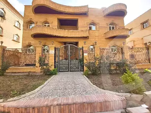 https://aqarmap.com.eg/en/listing/6898360-for-sale-cairo-new-cairo-first-settlement
