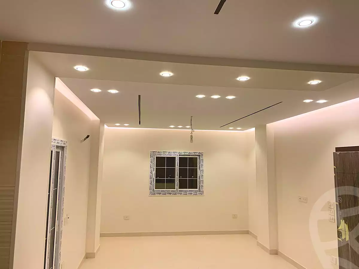 https://aqarmap.com.eg/ar/listing/7167545-for-sale-cairo-new-cairo-compounds-kmbwnd-ldf-lwtny