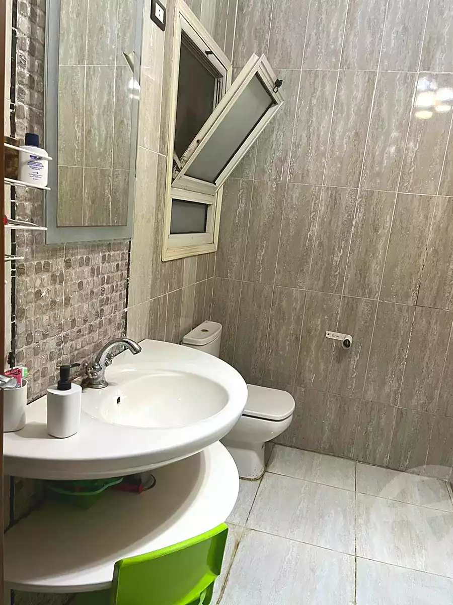 https://aqarmap.com.eg/ar/listing/7167697-for-sale-cairo-6th-of-october-el-ahyaa-neighborhood-2nd-generation-2000-st
