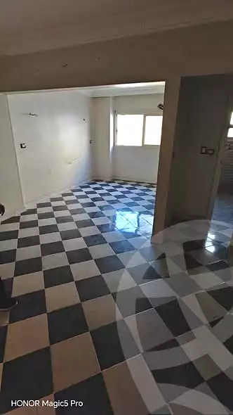 https://aqarmap.com.eg/ar/listing/7167743-for-sale-cairo-helwan-helwan-el-sharkeya-mostafa-safwat-st