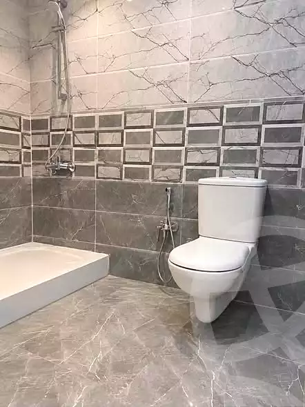 https://aqarmap.com.eg/ar/listing/7167768-for-sale-cairo-helwan-helwan-el-sharkeya-omar-ibn-abd-el-aziz-st