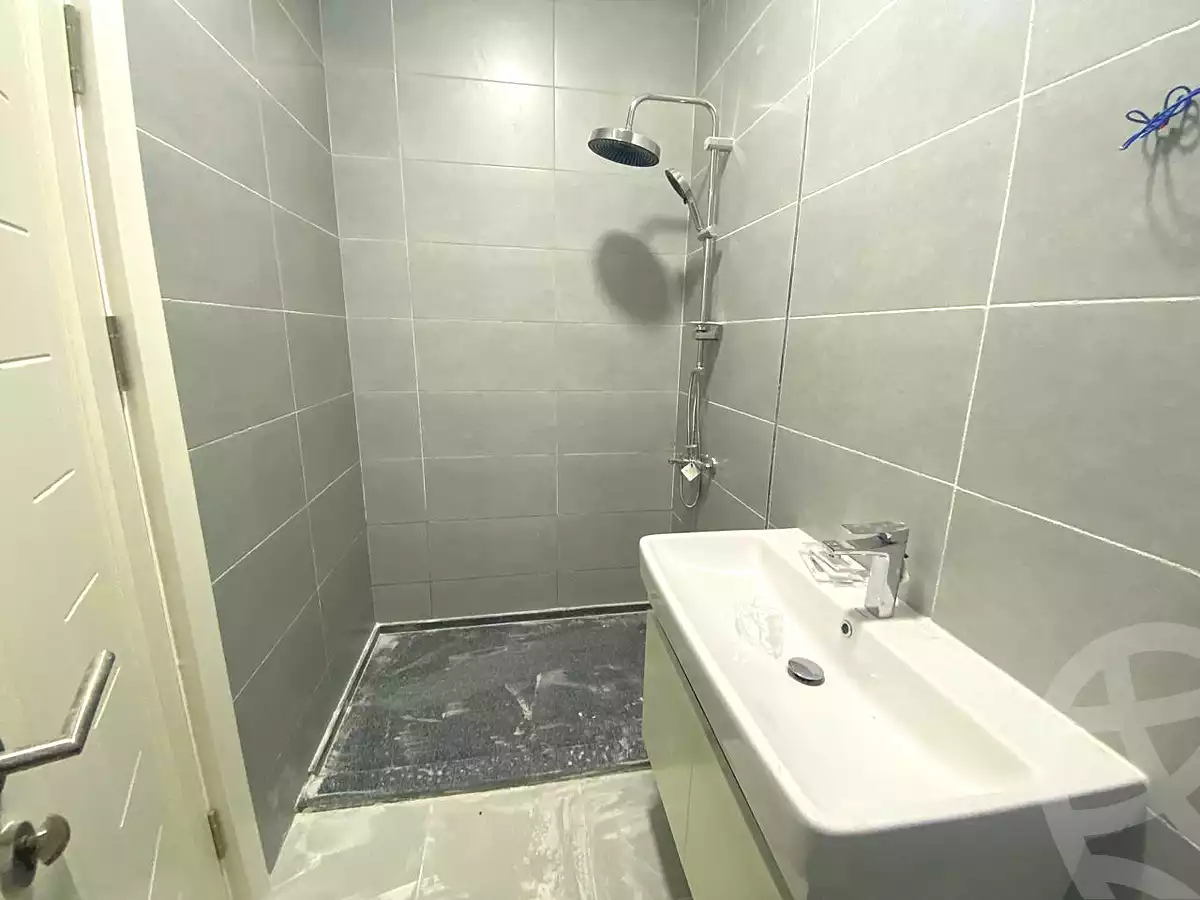 https://aqarmap.com.eg/ar/listing/7167785-for-sale-cairo-new-cairo-compounds-kmbwnd-ldf-lwtny