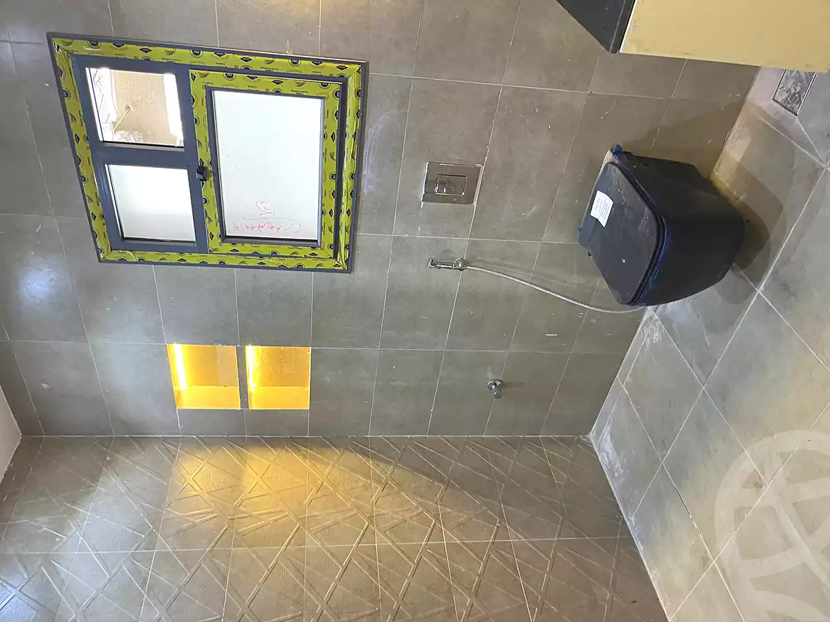 https://aqarmap.com.eg/ar/listing/6935500-for-rent-cairo-new-cairo-compounds-dh-ykwn-2-ryzydns-styl-hwm