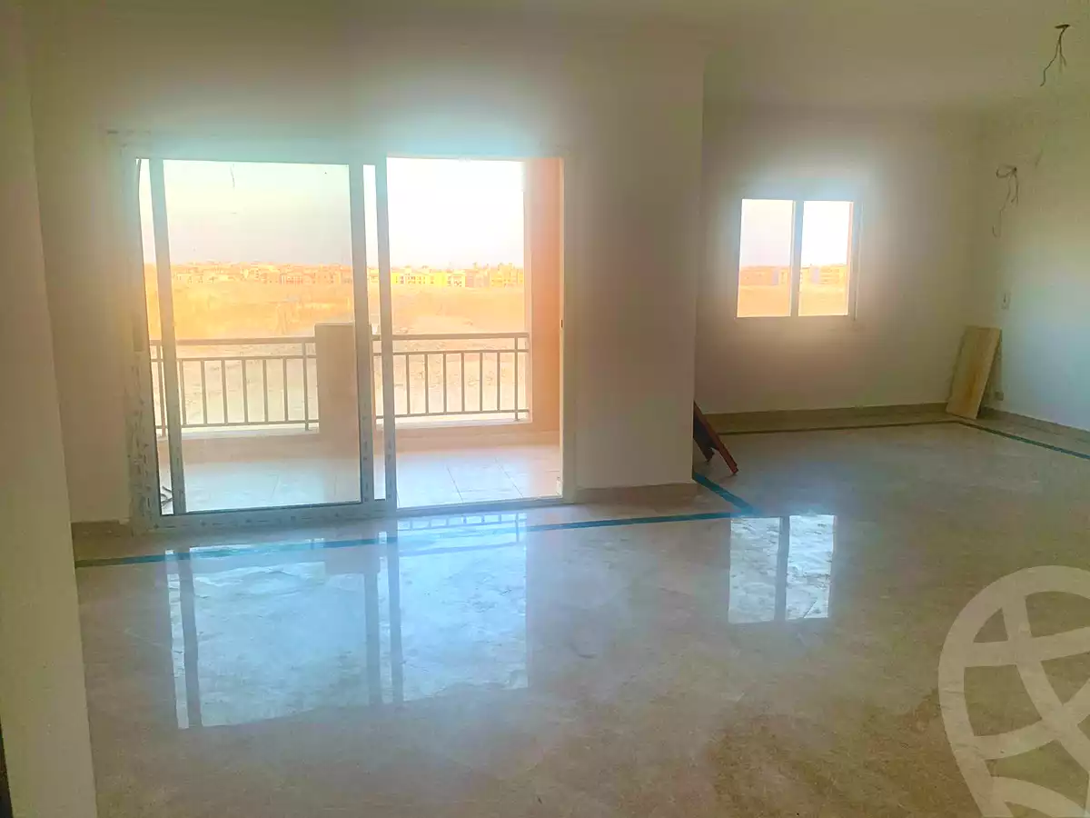 https://aqarmap.com.eg/ar/listing/7167937-for-sale-cairo-6th-of-october-compounds-dream-land-flower-resort