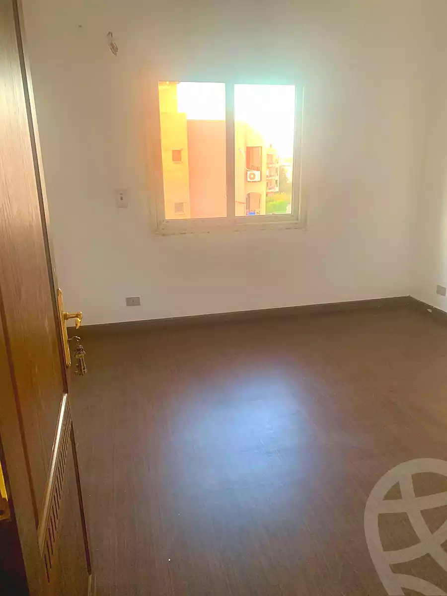 https://aqarmap.com.eg/ar/listing/7167937-for-sale-cairo-6th-of-october-compounds-dream-land-flower-resort