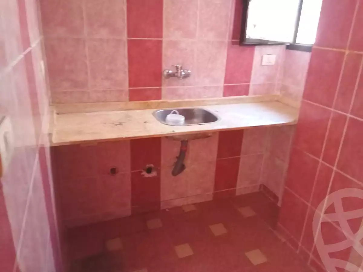 https://aqarmap.com.eg/ar/listing/7168018-for-sale-alexandria-al-agamy-bw-ywsf