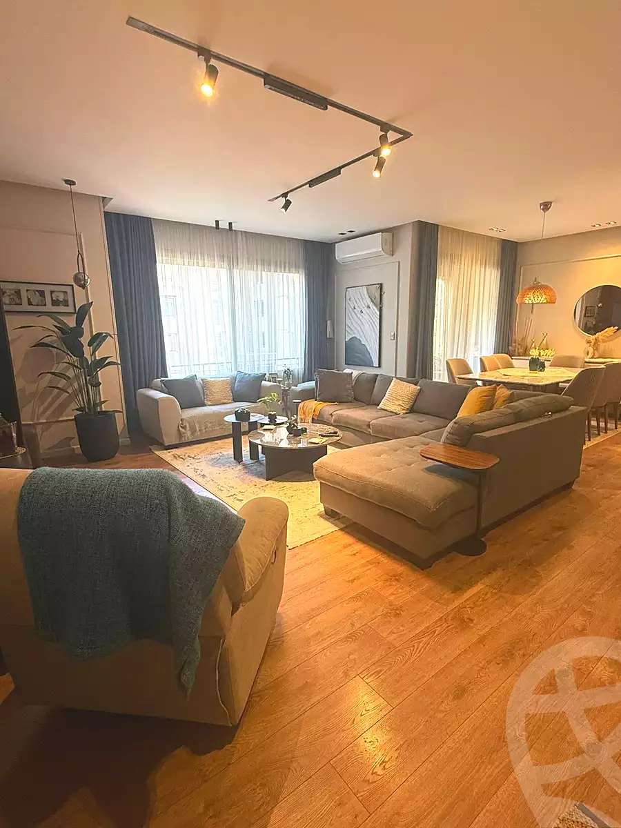 https://aqarmap.com.eg/ar/listing/7168038-for-sale-cairo-new-cairo-compounds-kmbwnd-fyldj-jyt-blm-hylz