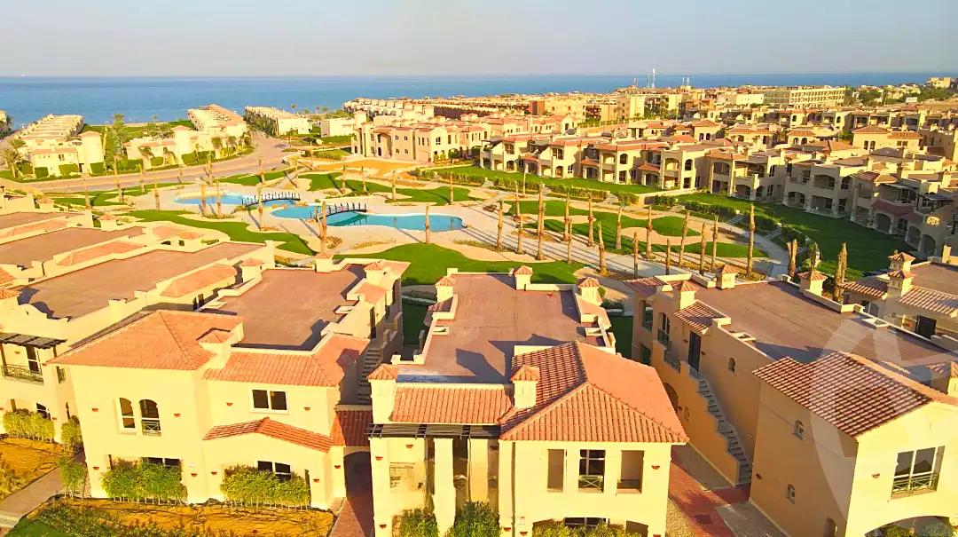 https://aqarmap.com.eg/ar/listing/7168075-for-sale-ain-elsokhna-resorts-la-vista-gardens