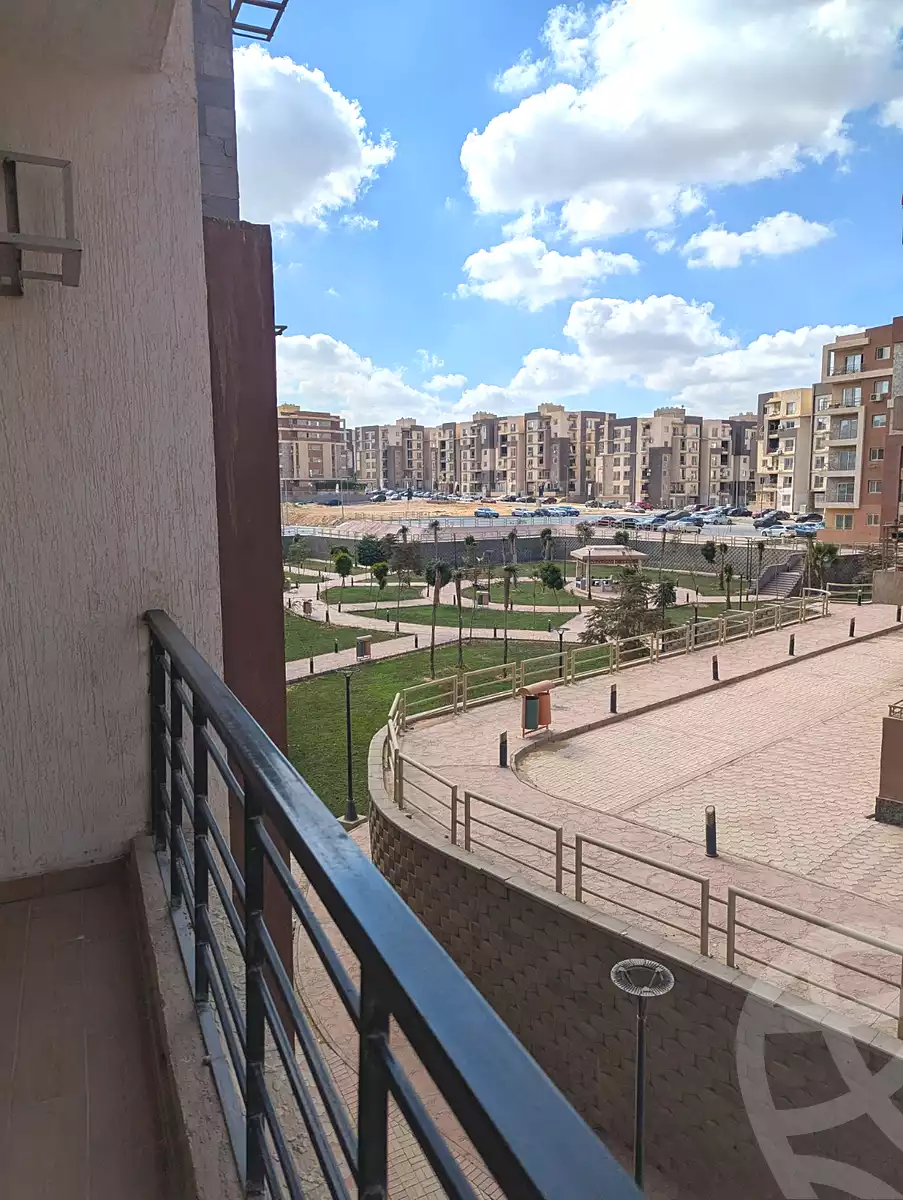 https://aqarmap.com.eg/ar/listing/7168091-for-sale-cairo-new-cairo-compounds-dar-misr-el-koronfel