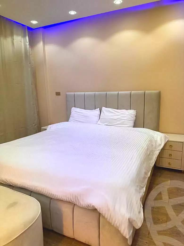 https://aqarmap.com.eg/ar/listing/7168155-for-rent-cairo-6th-of-october-compounds-jn-ktwbr
