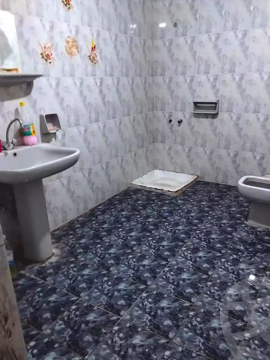 https://aqarmap.com.eg/en/listing/7168167-for-sale-alexandria-al-agamy-el-hanouvel-el-kholafaa-el-rashdeen-st