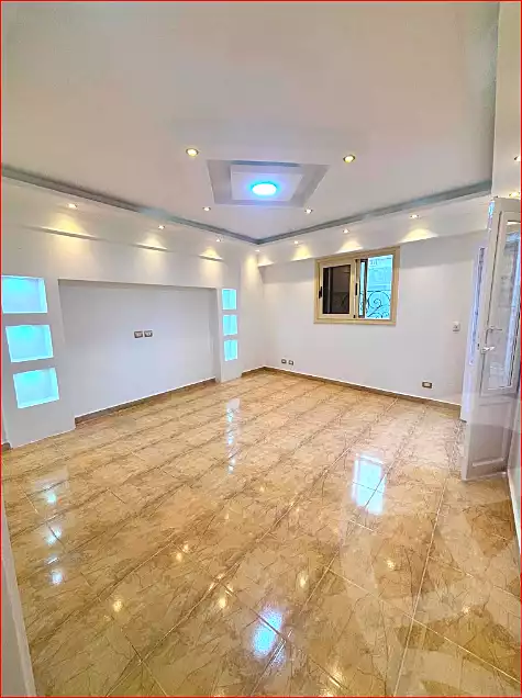 https://aqarmap.com.eg/ar/listing/7168435-for-sale-alexandria-sydy-bshr-sydy-bshr-bhry-shr-mhmwd-l-yswy