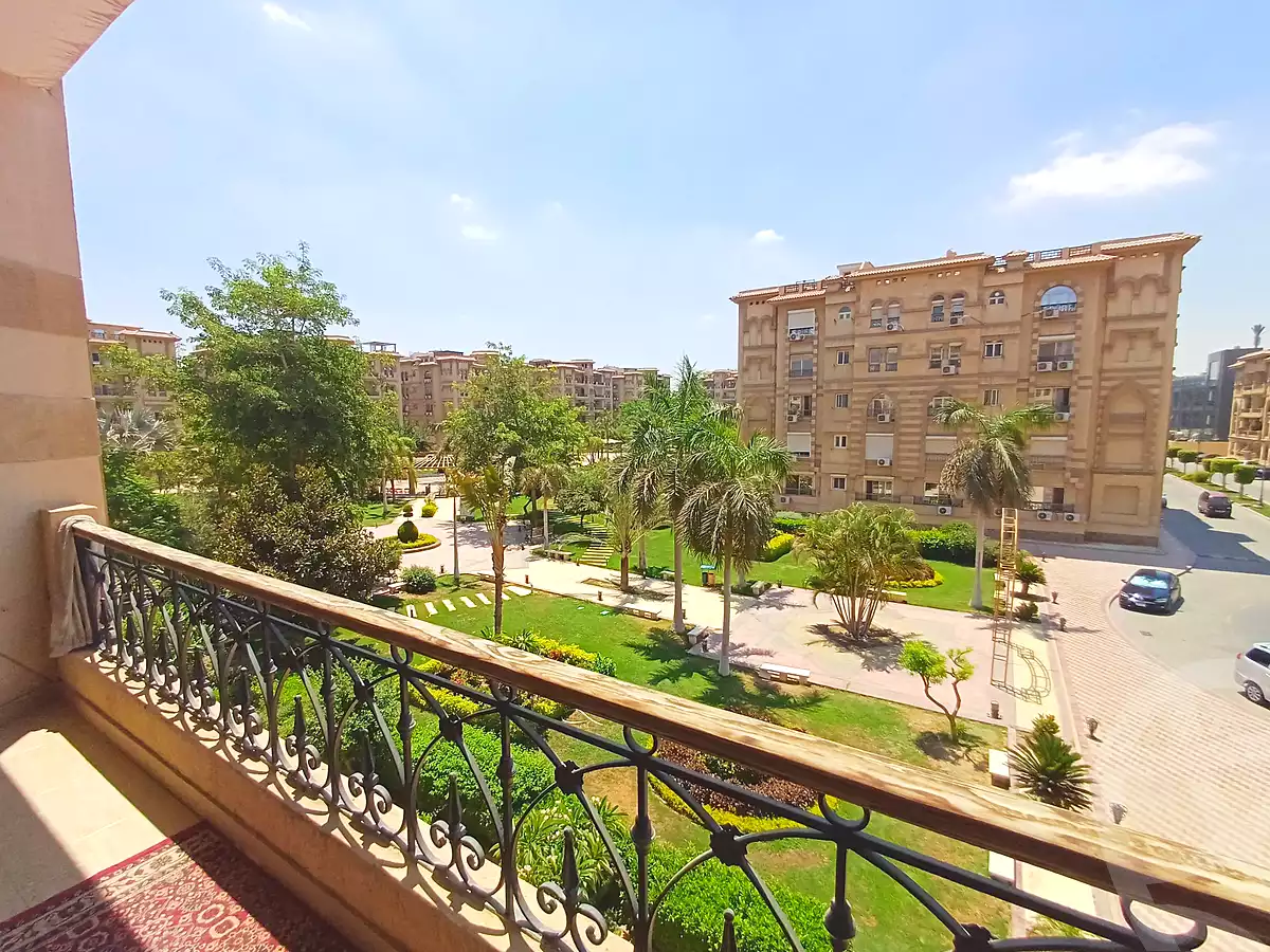 https://aqarmap.com.eg/ar/listing/7159434-for-sale-cairo-new-cairo-compounds-hayati-residence