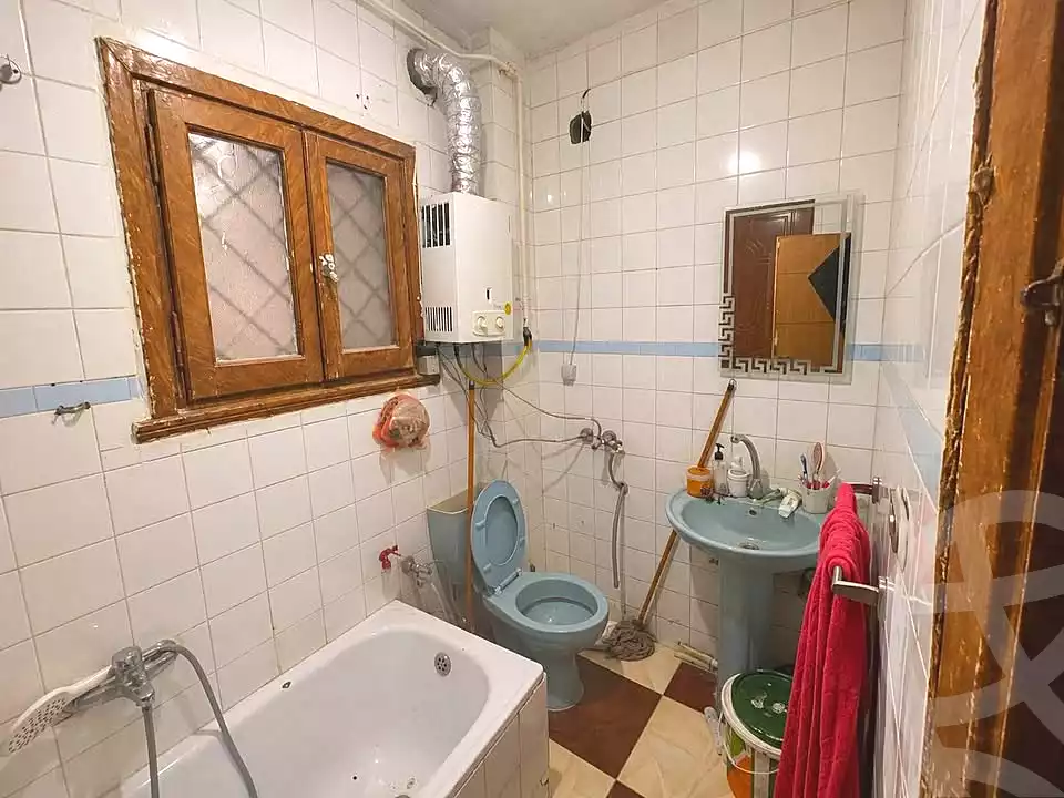 https://aqarmap.com.eg/en/listing/7168537-for-sale-alexandria-ganaklis