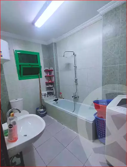https://aqarmap.com.eg/ar/listing/7168595-for-sale-cairo-helwan-helwan-el-sharkeya-heidar-st