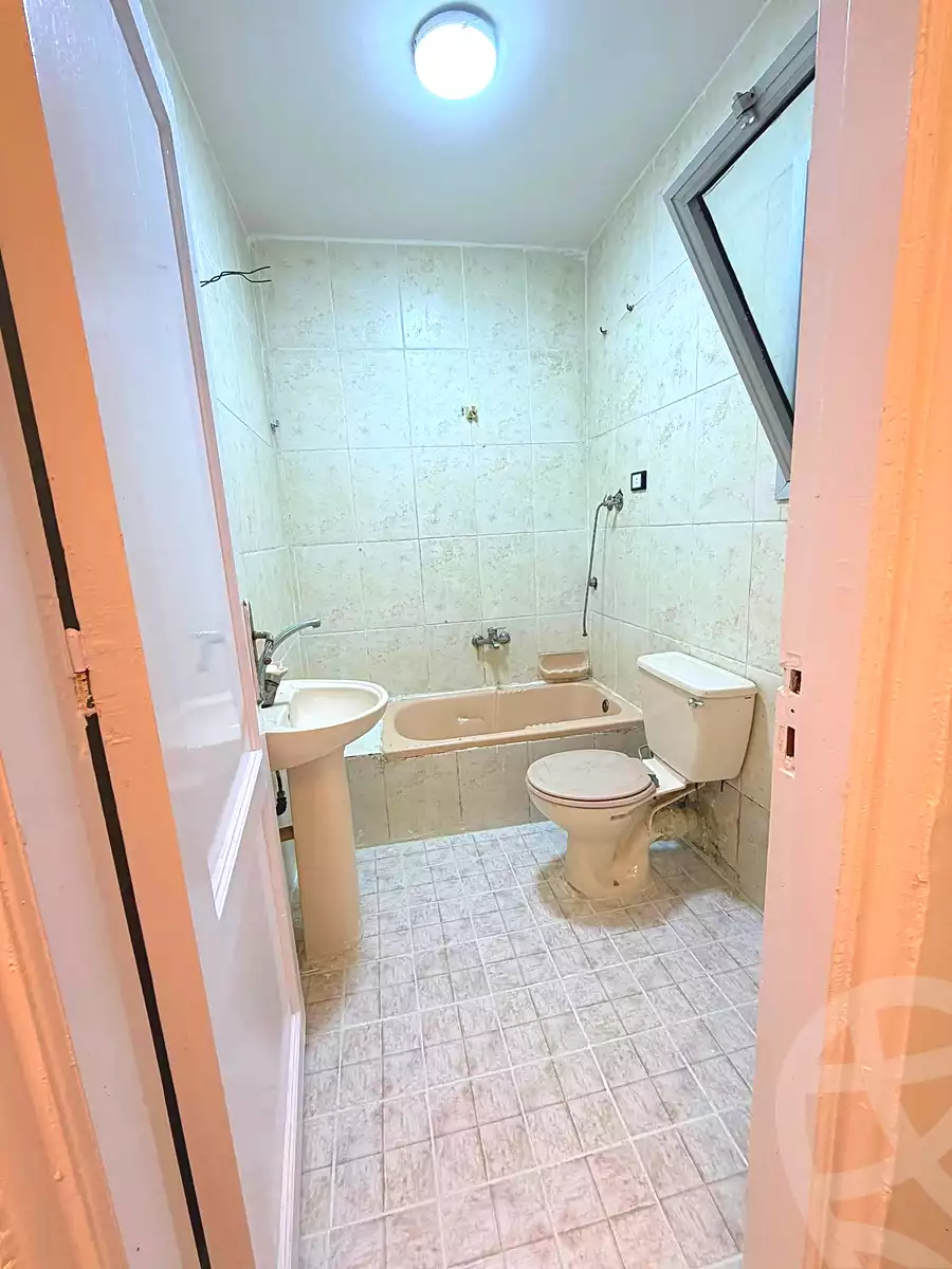 https://aqarmap.com.eg/ar/listing/7168601-for-sale-alexandria-al-agamy-shataa-el-nakheel