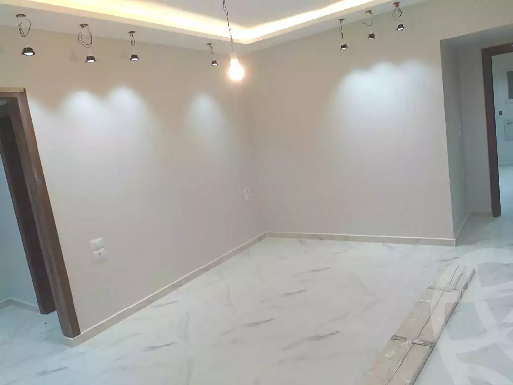 https://aqarmap.com.eg/en/listing/7168720-for-rent-cairo-new-cairo-compounds-el-mostashareen-compound
