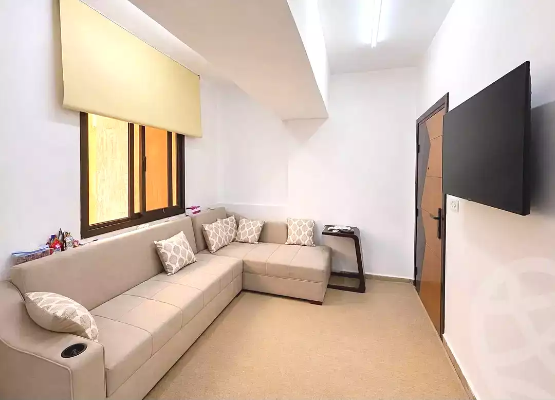 https://aqarmap.com.eg/en/listing/7168767-for-sale-alexandria-ganaklis