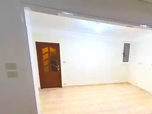 https://aqarmap.com.eg/ar/listing/7169444-for-rent-alexandria-kafr-abdo