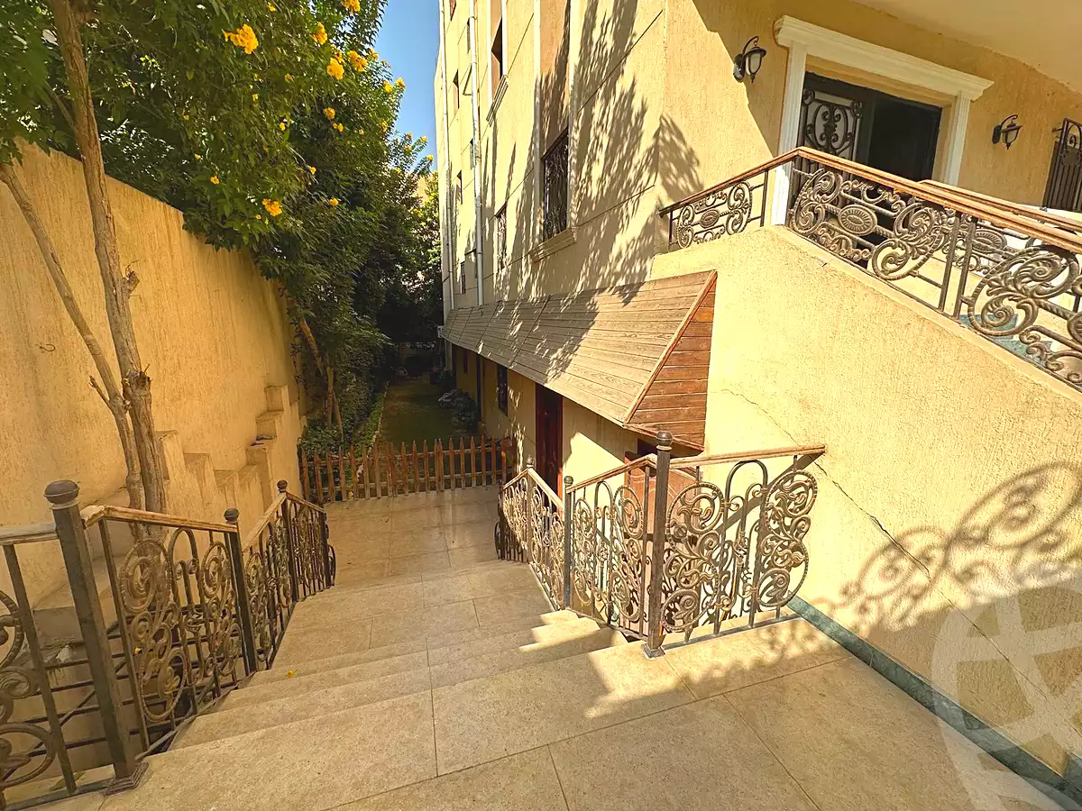 https://aqarmap.com.eg/ar/listing/7169464-for-sale-cairo-el-sheikh-zayed-city-el-hay-elasher-street-100