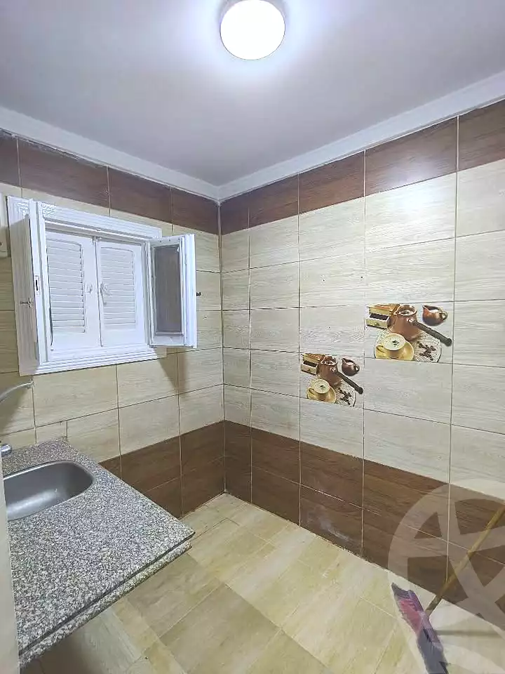 https://aqarmap.com.eg/en/listing/7169684-for-sale-alexandria-al-agamy-el-hanouvel-al-haded-we-al-soulb-st