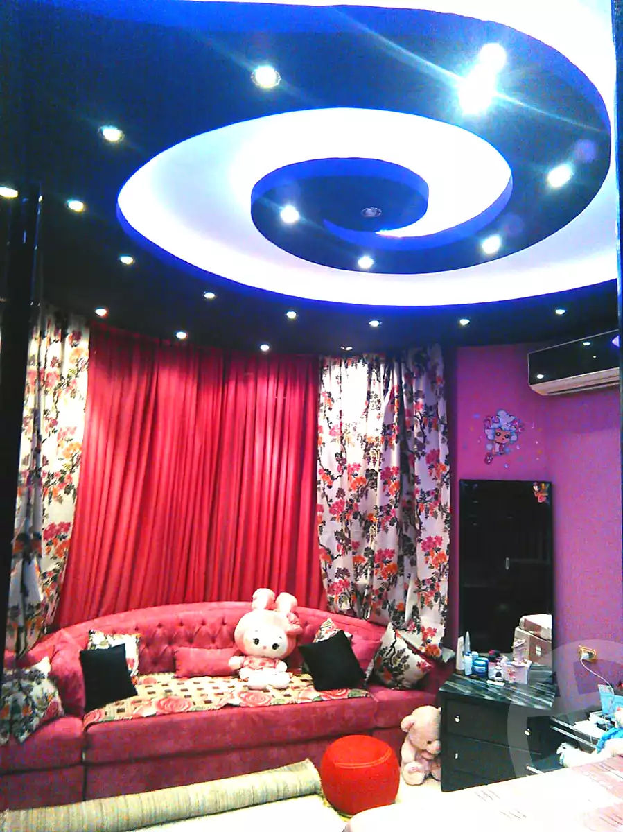 https://aqarmap.com.eg/ar/listing/7169731-for-sale-cairo-el-sheikh-zayed-city-el-hay-el-thaleth-ashaer-area-1-el-salam-st