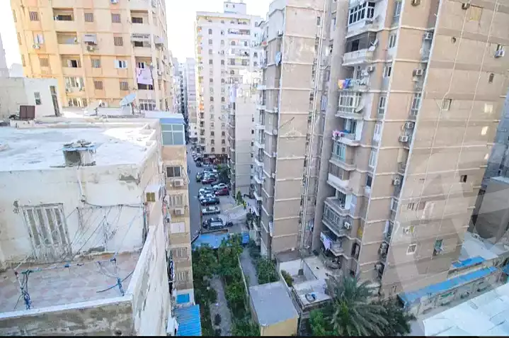 https://aqarmap.com.eg/ar/listing/7169973-for-sale-alexandria-ganaklis