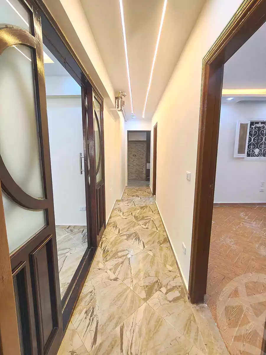 https://aqarmap.com.eg/ar/listing/7170021-for-sale-alexandria-sydy-bshr-sydy-bshr-qbly-street-17