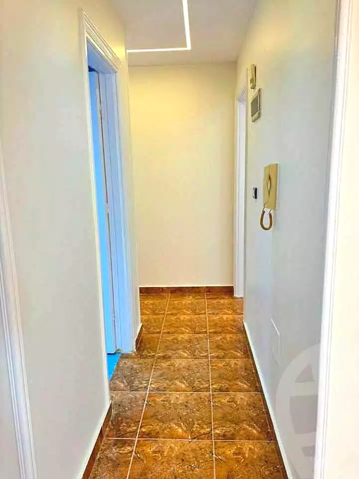 https://aqarmap.com.eg/ar/listing/7170089-for-sale-alexandria-miami-street-56