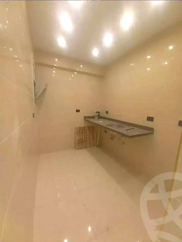 https://aqarmap.com.eg/ar/listing/7170295-for-sale-alexandria-miami-mahmoud-el-isawy-st